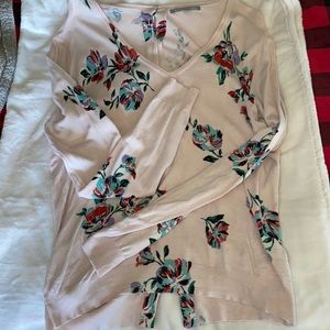 NWOT DANIEL RAINN ARI V NECK PULLOVER SZ L